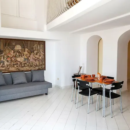 Sunny House *