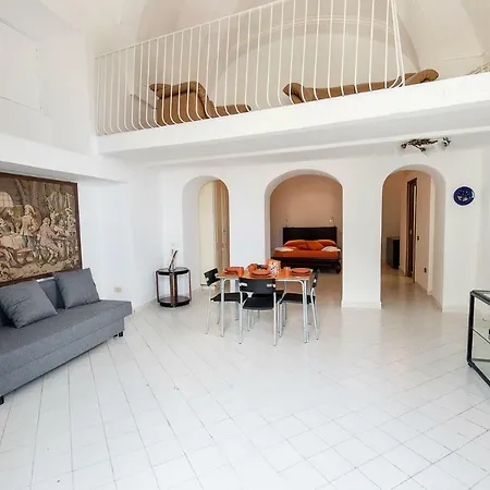 Sunny House